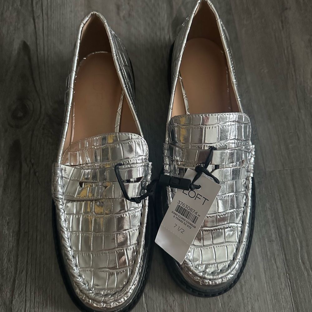 LOFT Metallic Embossed Penny Loafers 7.5